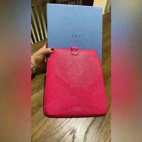 Smythson London leather iPad case - Picture 4 of 10